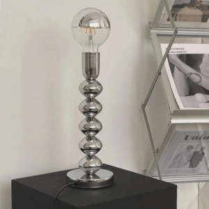 lampe de chevet argentée