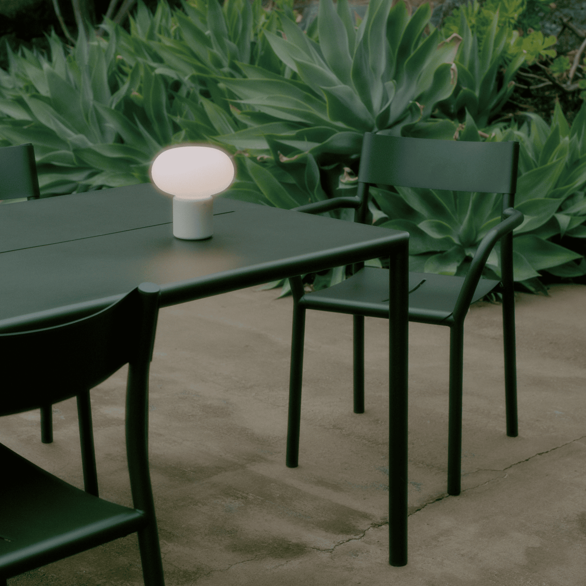 lampe résistante KARL-JOAN PORTABLE